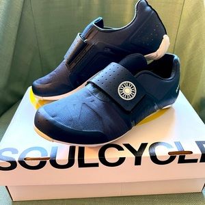LIKE NEW - SOULCYCLE X PEARL IZUMI - Legend Navy Cycling Shoe